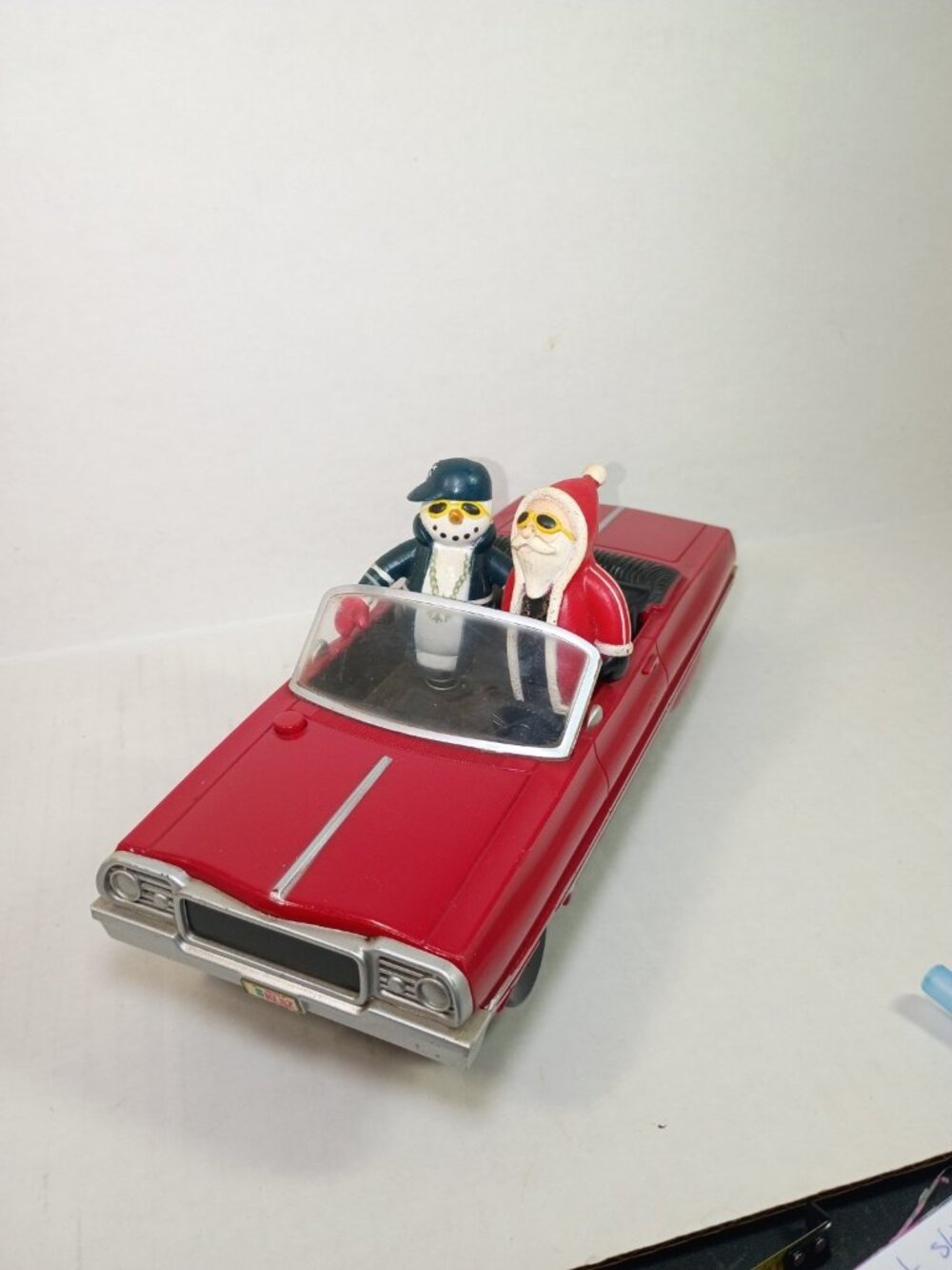 Gemmy Santa Clause Snowman Convertible Impala Music Low Rider Car Works